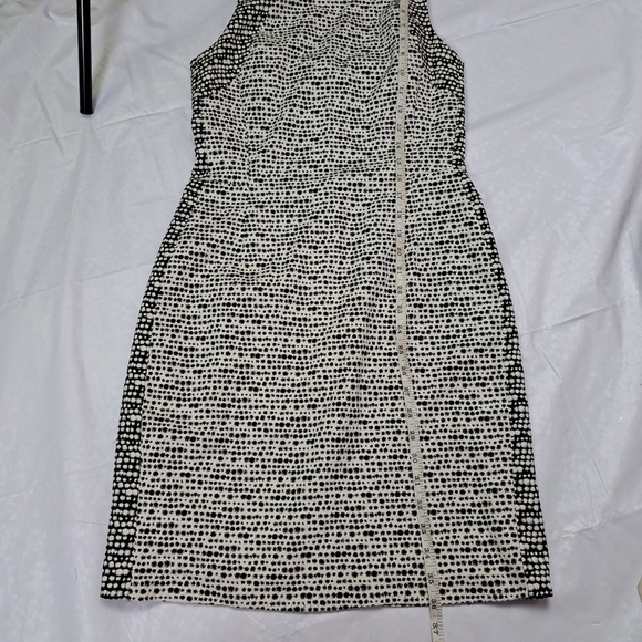 BANANA Republic Black White‎ Sheath Dress - Picture 12 of 12